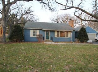 27 Briar Ln, Rockford, IL 61103