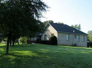 2495 E Cherokee Dr, Woodstock, GA 30188