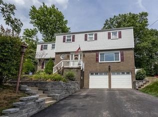 711 Artvue Dr, Pittsburgh, PA 15243