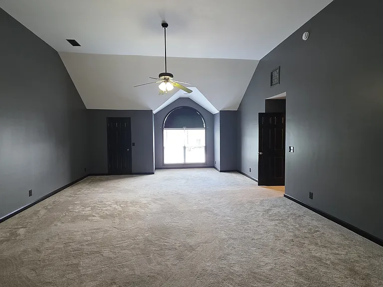 1186 Castlewood Dr — Photo 26