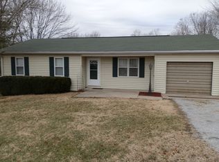 102 Virginia Dr, Jonesboro, IL 62952