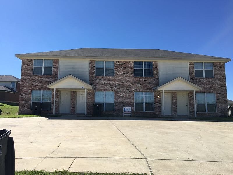 1st image of 4304 Mattie Dr APT B