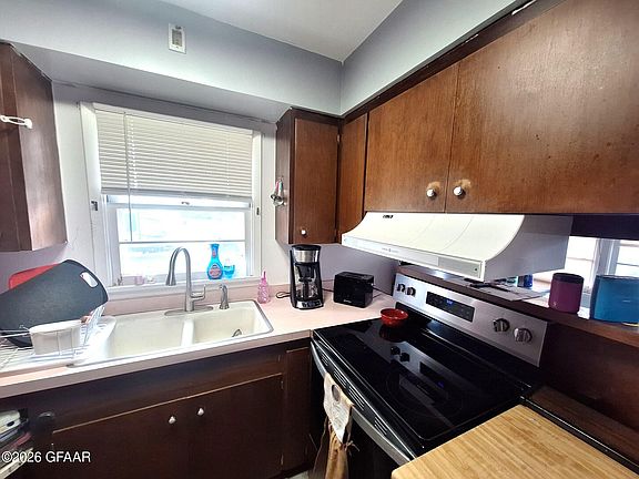 2nd image of 326 Madison Ave