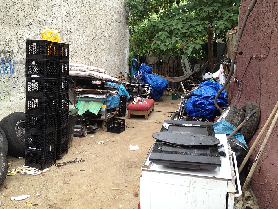 2nd image of 3457 Ormes St