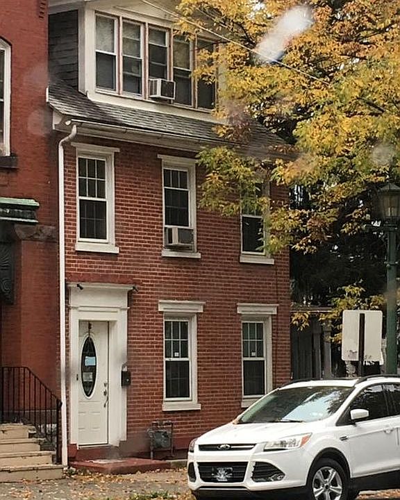 1120 Perkiomen Ave