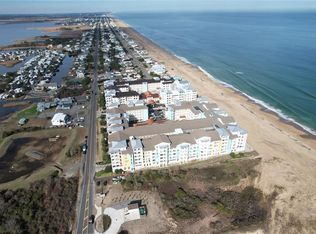 3738 Sandpiper Rd APT 424B, Virginia Beach, VA 23456