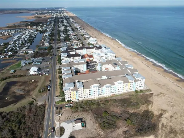 3738 Sandpiper Rd APT 424B, Virginia Beach, VA 23456