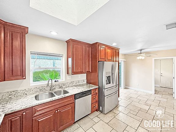 3rd image of 7280 Annapolis Ave