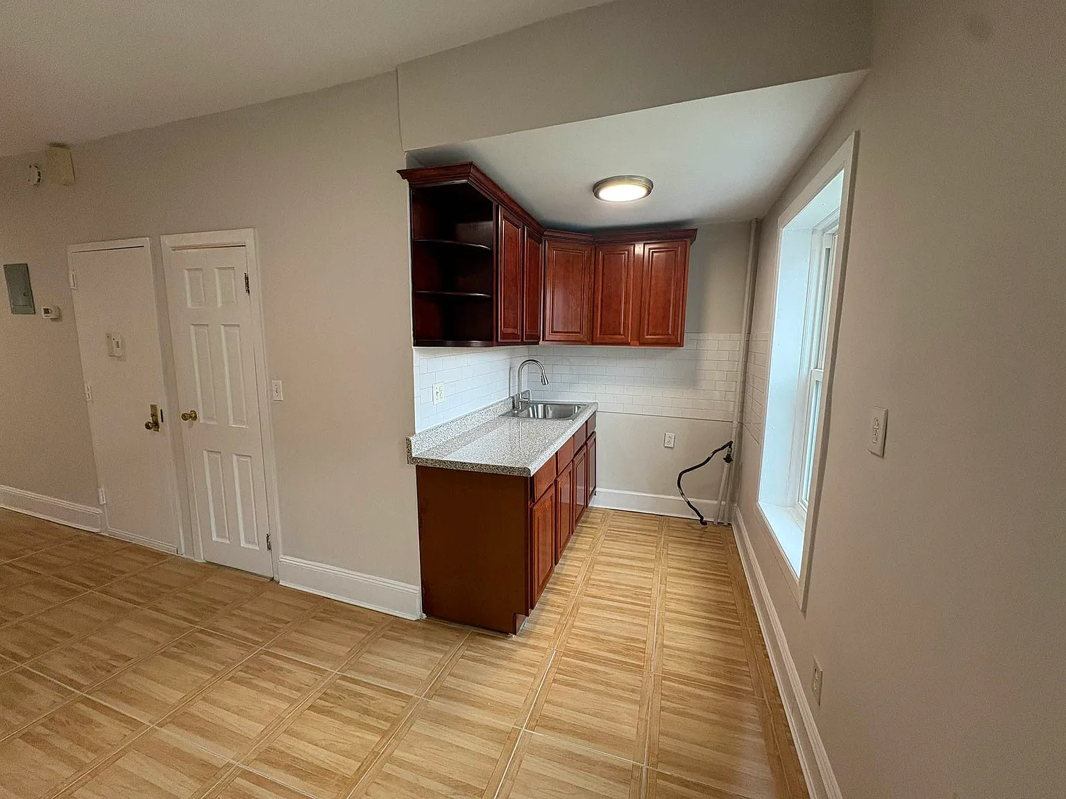 421A Monroe Street — Photo 2