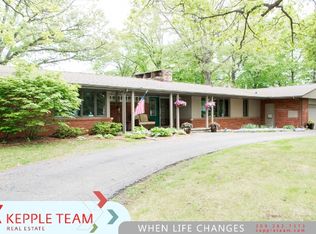 204 W Detweiller Dr, Peoria, IL 61615
