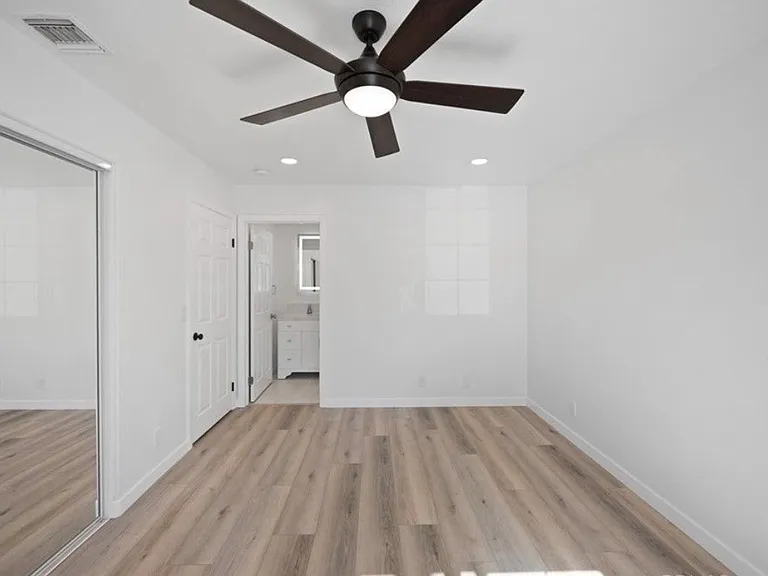 424 Parkman Ave #424 — Photo 10
