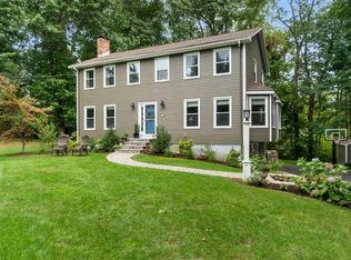19 Shufelt Rd, South Walpole, MA 02071