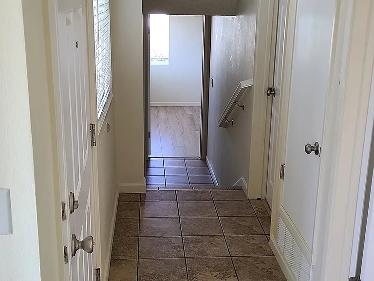207 Avenida Santa Barbara #C — Photo 16