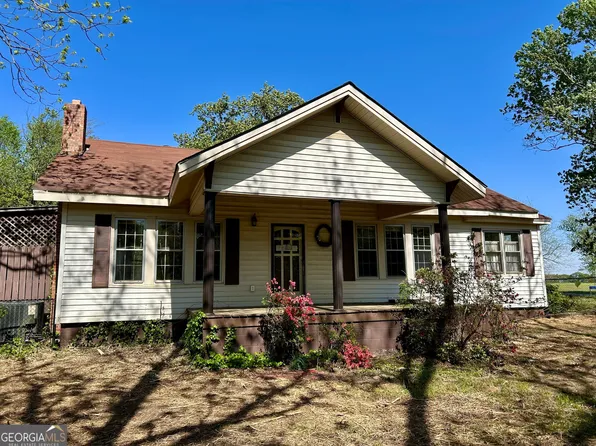 33 Taylor Smith Rd, Royston, GA 30662
