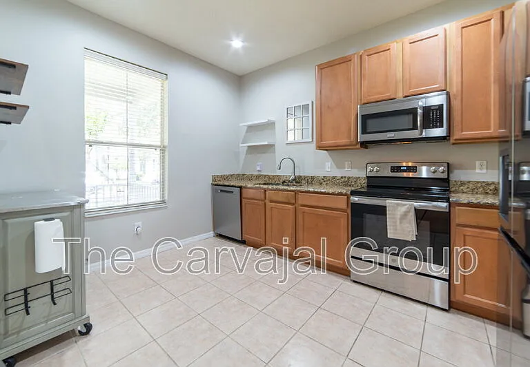 3933 Cleary Way — Photo 8
