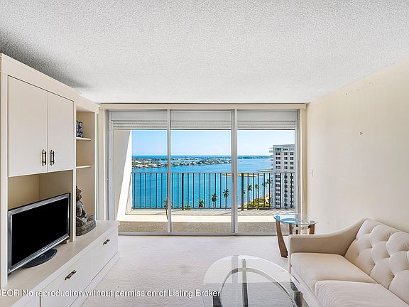3rd image of 1701 S Flagler Dr APT 1806