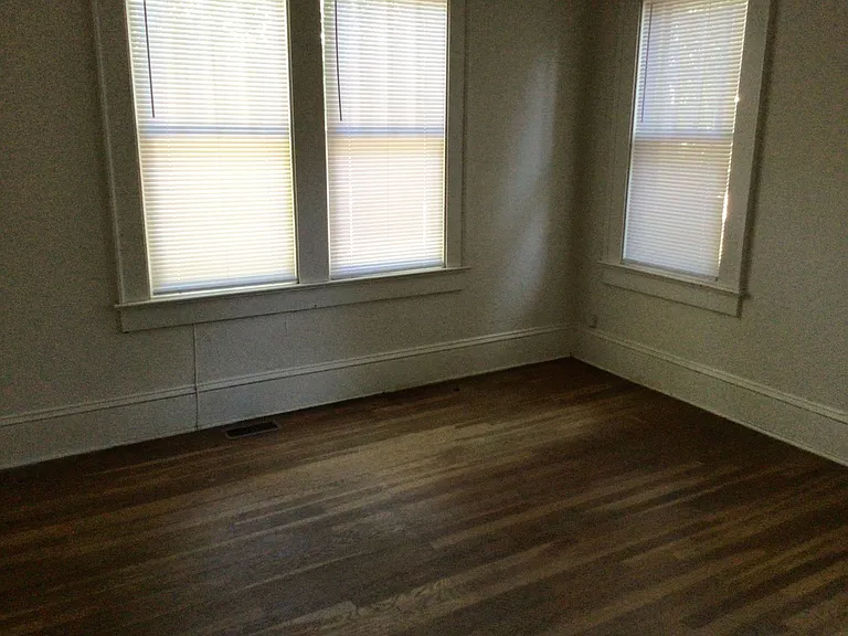 2015 Glenwood Ave — Photo 12
