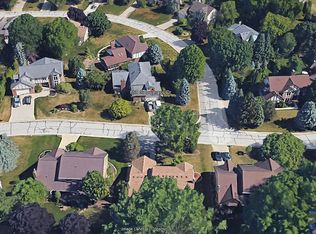 898 Snowmass Dr, Rochester Hills, MI 48309