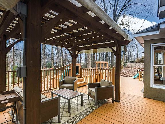 2nd image of 212 Stone Valley Dr