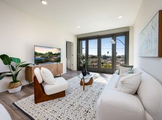 1070 S Bedford St #203, Los Angeles, CA 90035