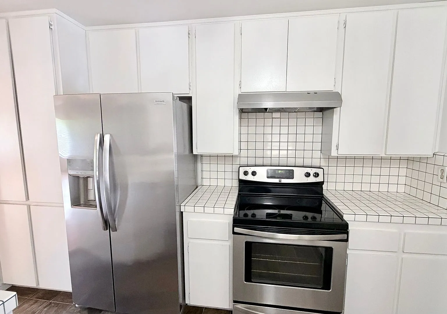 Rarely Available 2-Bedroom Townhome in Friars Village - Assigned Parking Space and Pet Friendly — Photo 3