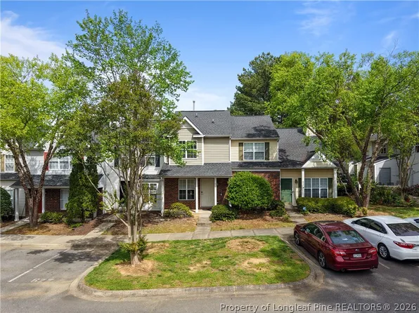 622 Emerald Cove Dr, Charlotte, NC 28262
