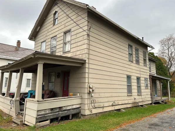 38 Meadow Street, Rutland City, VT 05701
