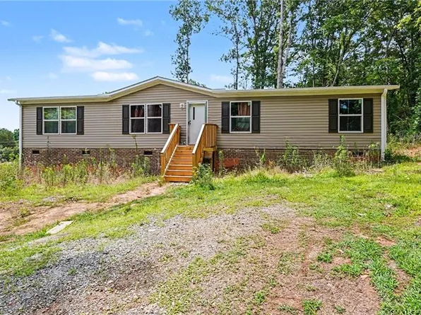 380 Avenue J, Lexington, NC 27292