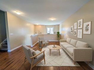 22 Carleton St N, Thorold, ON L2V 2A4