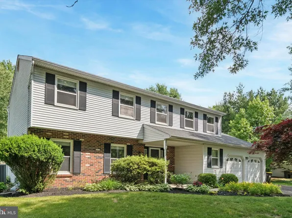 254 Holly Dr, Chalfont, PA 18914