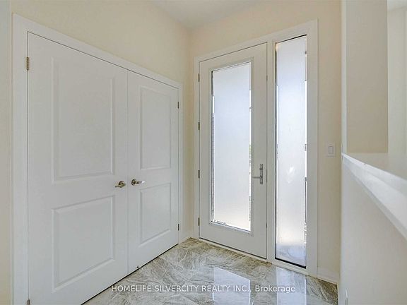5th image of 53 Ravenbury St