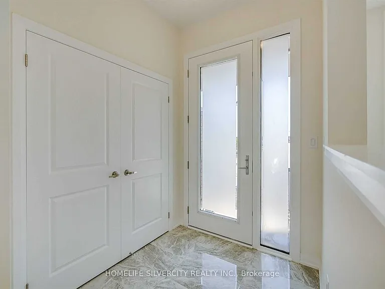 53 Ravenbury St — Photo 5