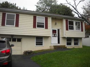 3 Benny Ln, Middletown, NY 10940