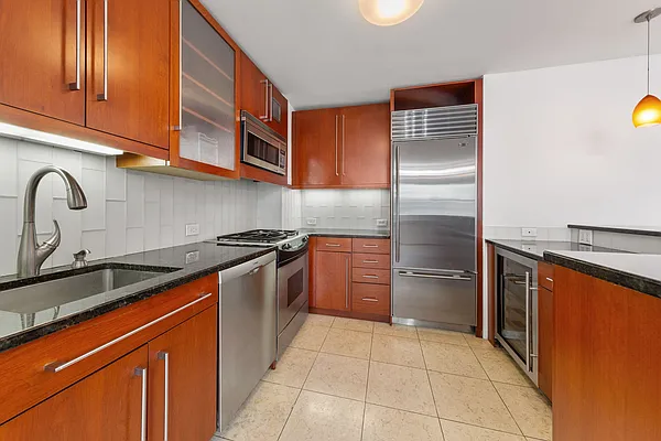 Sold by Keller Williams NYC | media 19