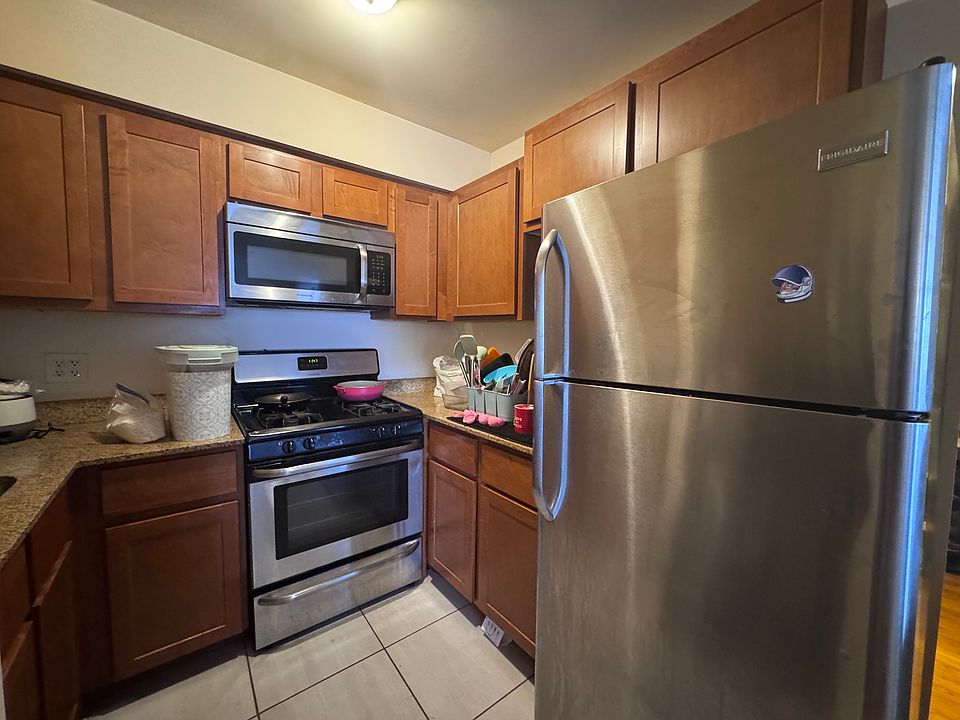 1st image of 1500 W Birchwood Ave #307