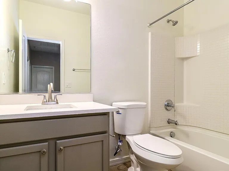 25446 W Carson Dr — Photo 14