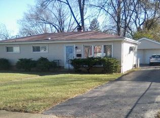 627 W Ridge Rd, Villa Park, IL 60181