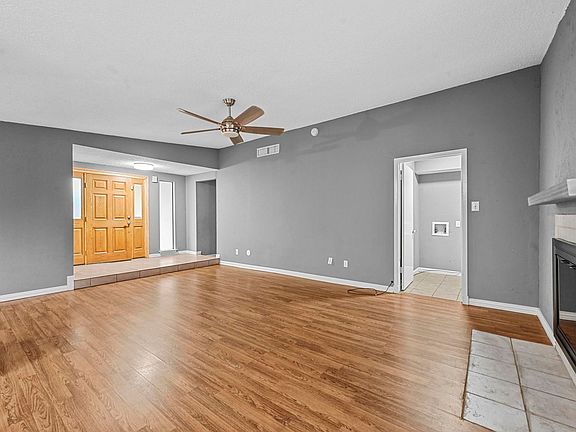 4th image of 1357 Forestglen Dr