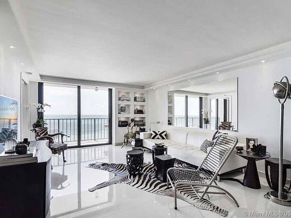 2nd image of 2625 Collins Ave APT 1006