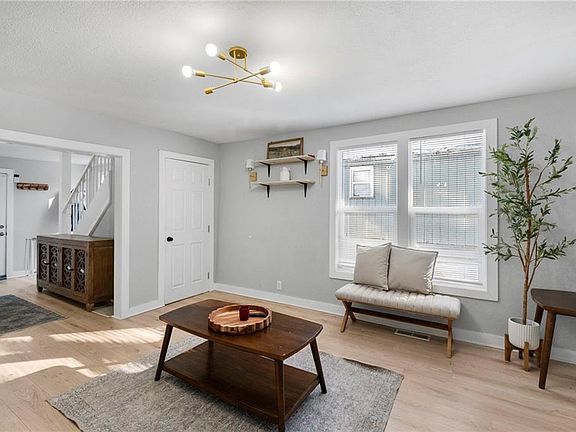 5th image of 8711 E Smart Ave