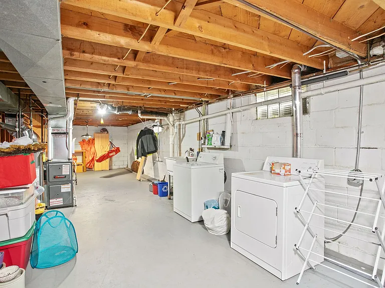 1831 Andover Blvd NW — Photo 12