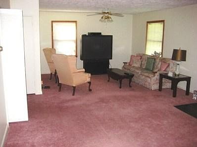5th image of 320 Uhler Ave
