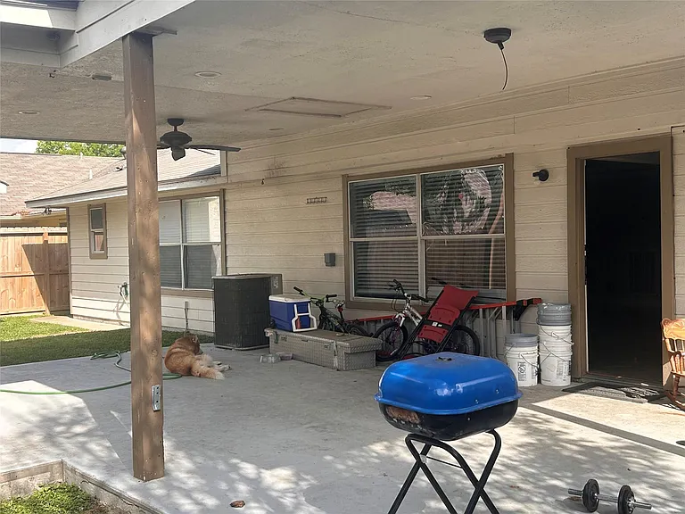 7811 Fall Glen Dr — Photo 17
