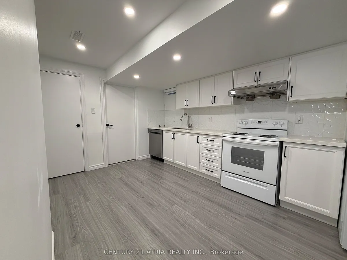 Building Photo - 43 Creedon Cres #BASEMENT