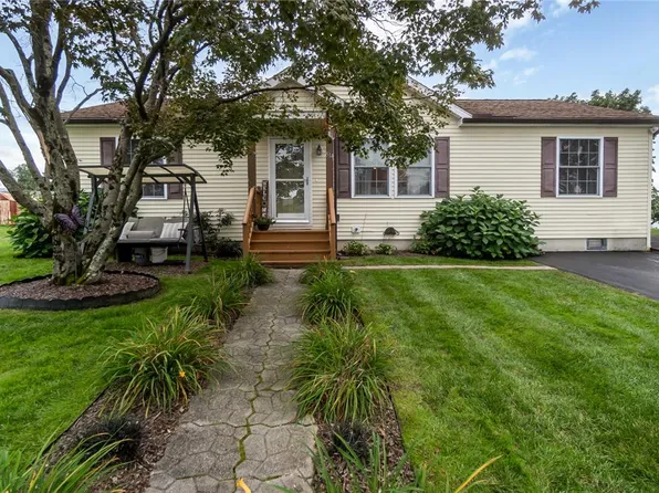 514 Norman Rd, Nazareth, PA 18064