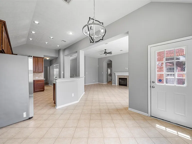 24910 Crystal Stone Ln — Photo 19