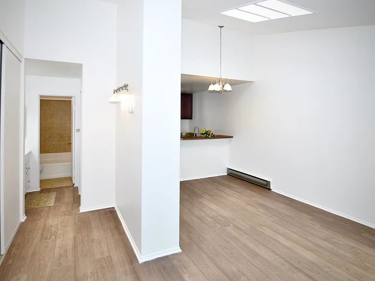 1621 Hotel Cir S #E304 — Photo 15