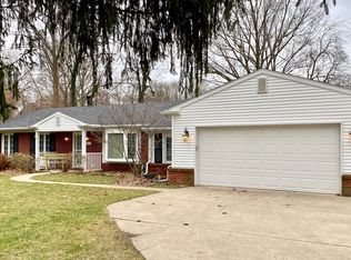 6021 Flanders Rd, Sylvania, OH 43560