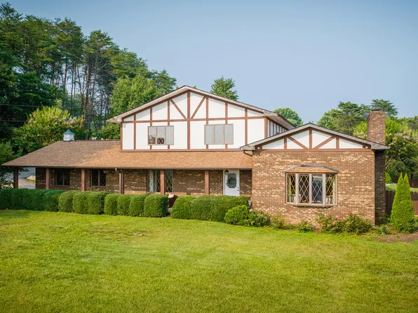 310 Armstrong Dr, Church Hill, TN 37642