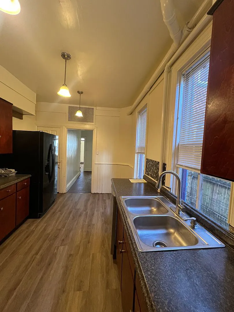 4bd 2 full bath home — Photo 4